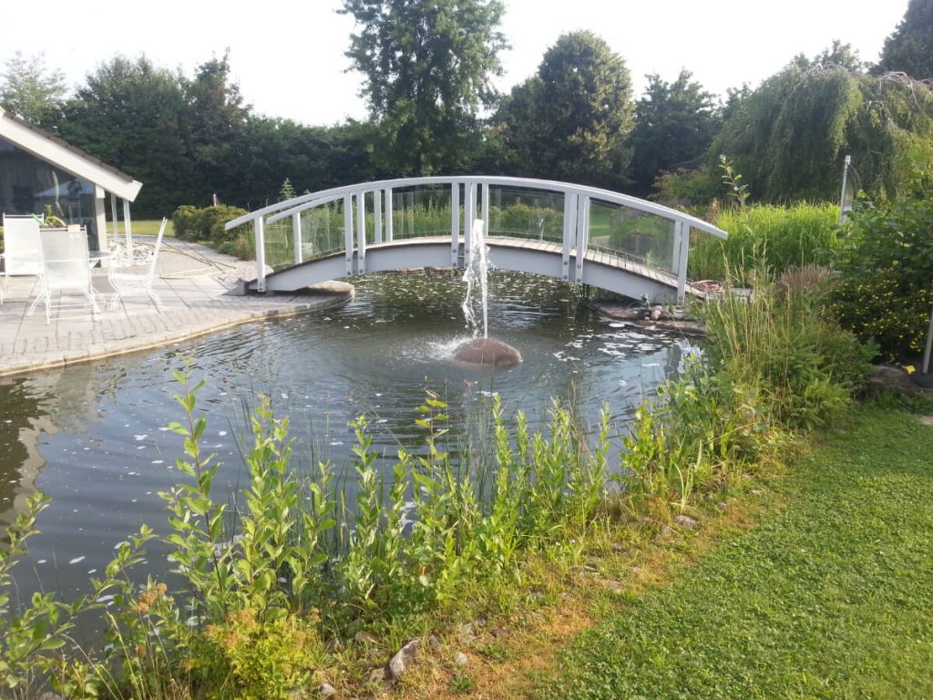 42+ Teich Mit Brücke, Für eine drei meter lange brücke wählen sie